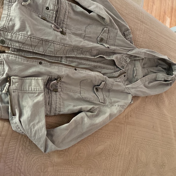 Jacket - Picture 3 of 5